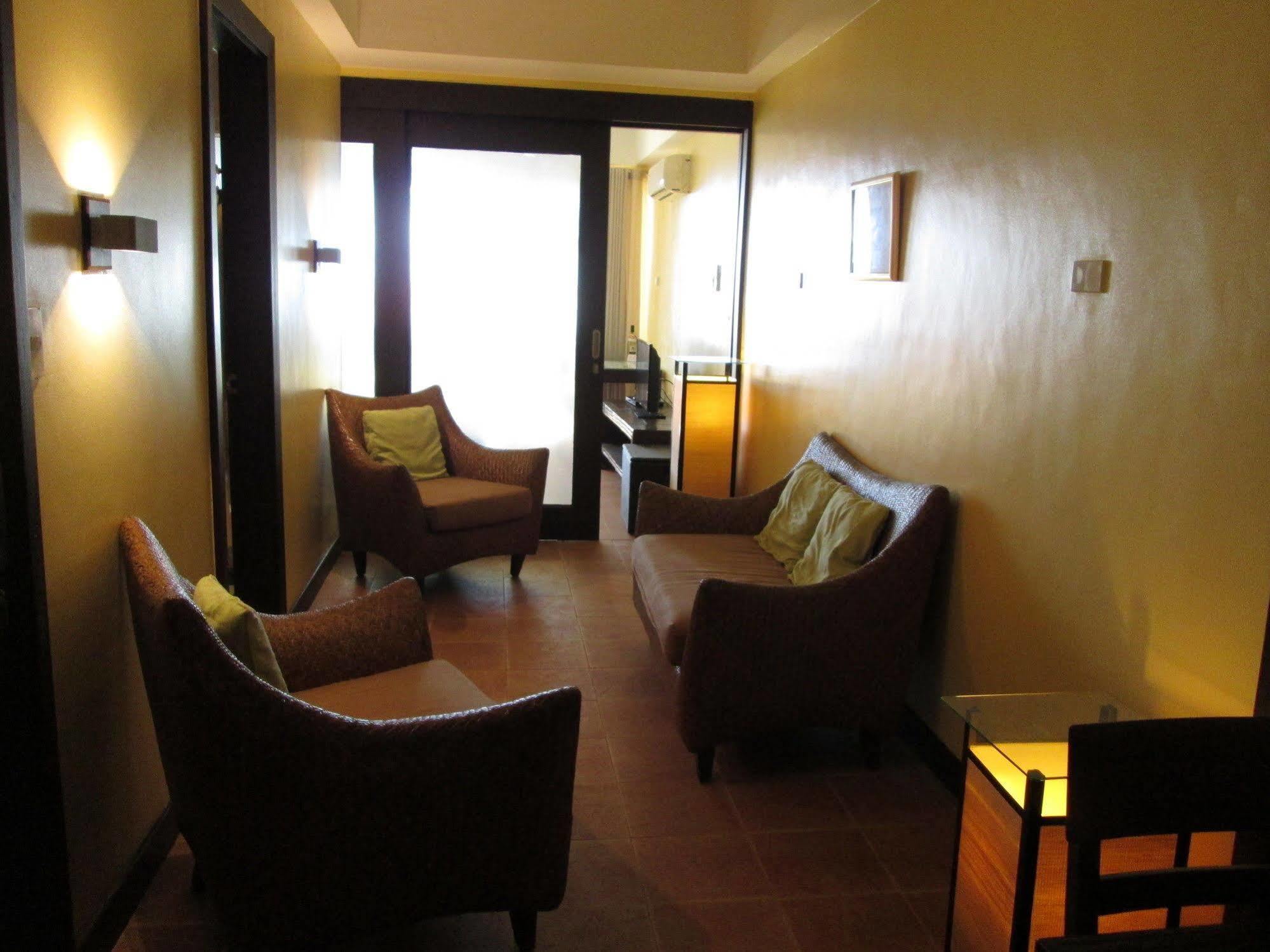Boracay Sandcastles The Apartments Balabag  Exterior photo